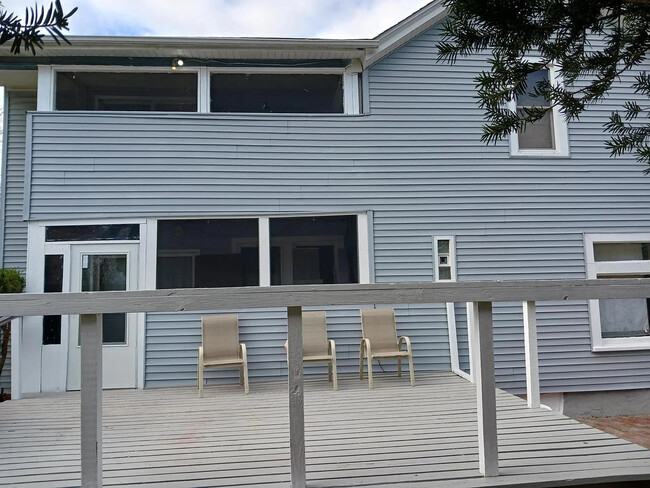 Deck - 24408 60th Pl