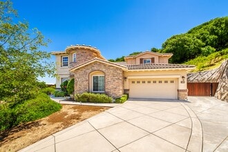 Building Photo - 1111 Hawkshead Cir