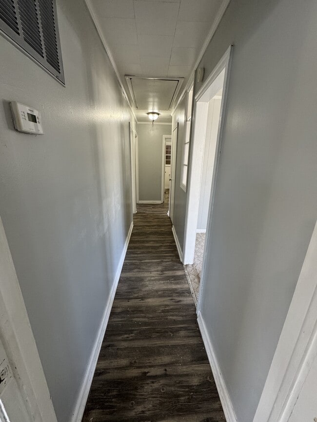 Building Photo - 509 N 7th St