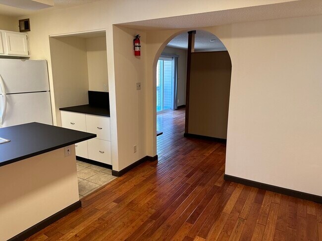 Foto del edificio - 1151 Olive Village Ct