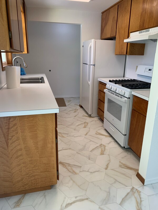 Foto del edificio - 812 Birch Ave