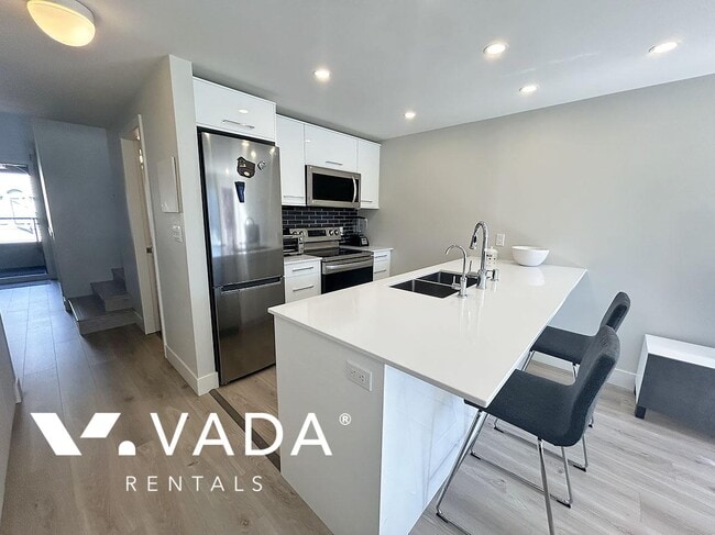 Building Photo - The Sanfranciscan 1 Bed Loft Rental 19-110...