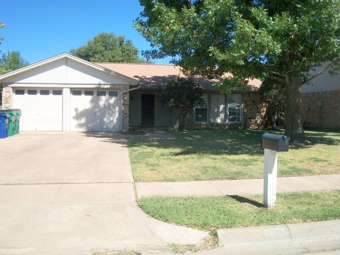 Primary Photo - 6625 Fair Oaks Dr