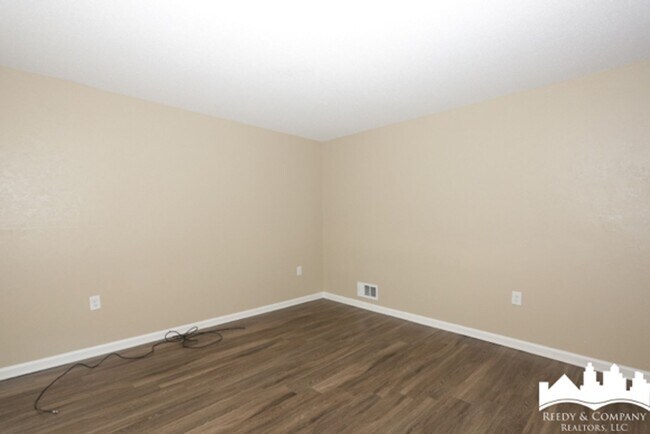 Foto del edificio - 4278 Mikewood Cove