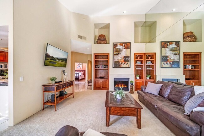 Foto del edificio - 54780 Shoal Creek