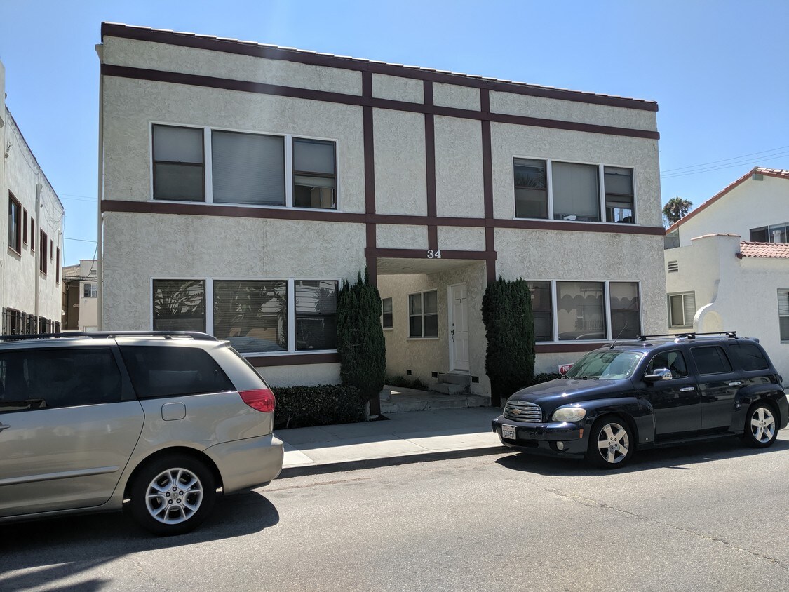 Primary Photo - 34 Granada Ave