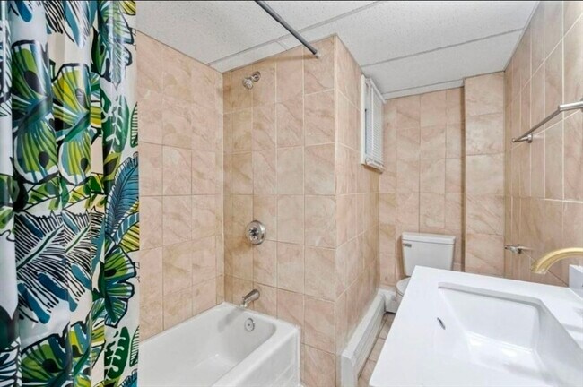 Foto del edificio - 320 Cedar St