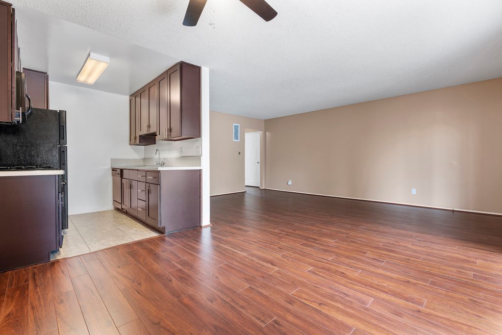 Casa Linda Apartments 700 N Wendy Dr Newbury Park, CA