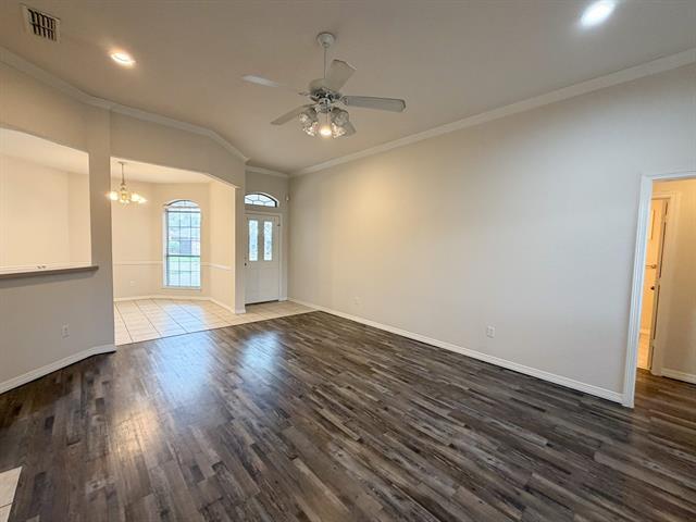 Building Photo - 708 Nandina Way