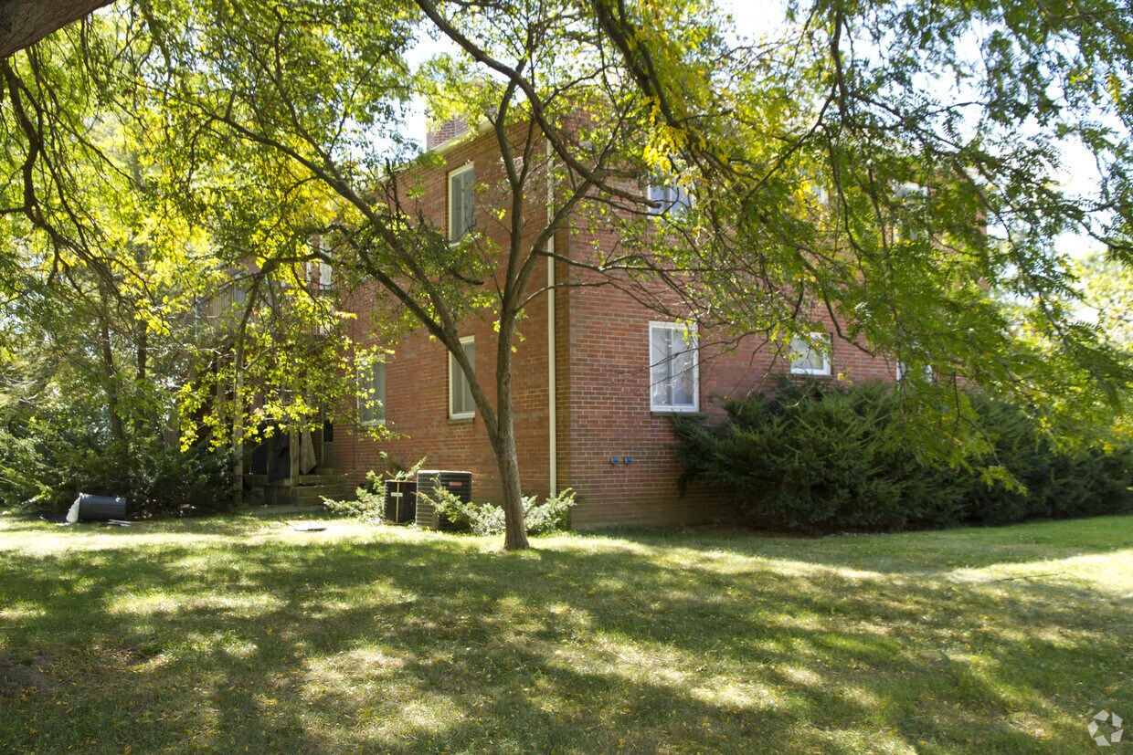 Foto del edificio - 2010 Elmwood Ave