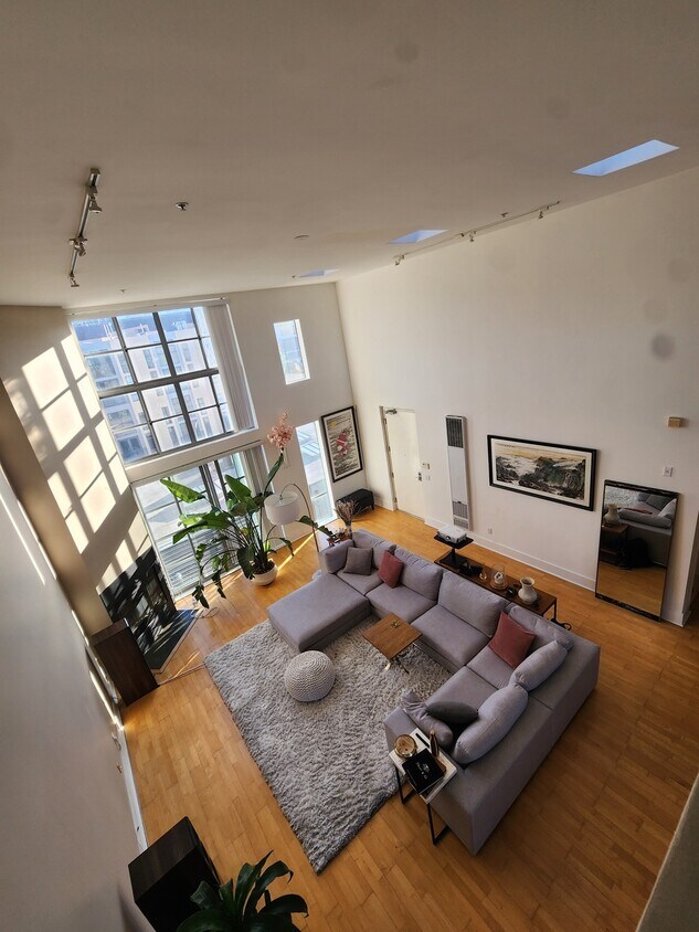 35 Lucerne St Unit 4, San Francisco, CA 94103 Condo for Rent in San