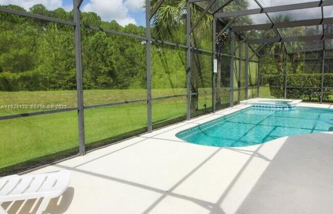 Foto del edificio - 640 Tupelo Cir