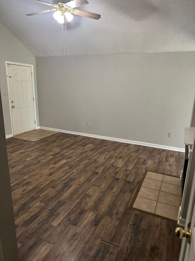 Foto del edificio - Move-in Ready!  3-Bed, 2-Bath Home in Bent...