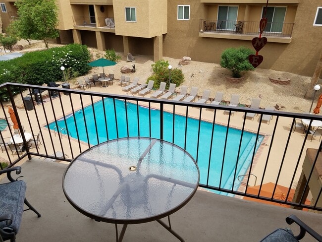 Building Photo - 276 Lake Havasu Ave
