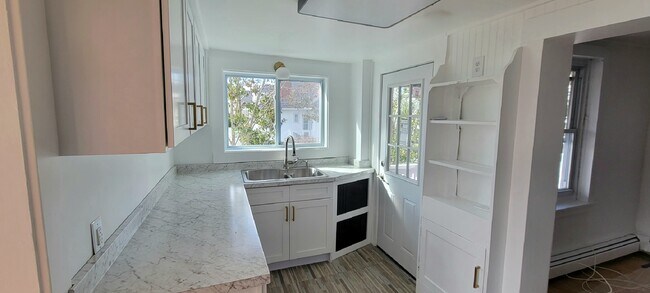 Building Photo - 30 Ingalls Terrace