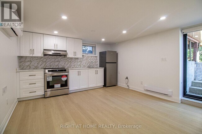 Photo du bâtiment - 88 Highland Park Blvd