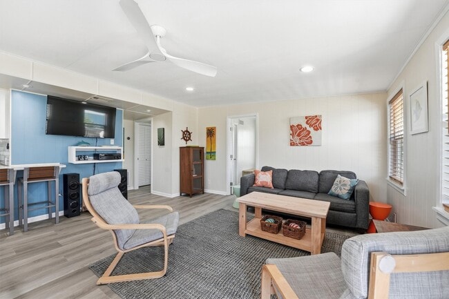 Building Photo - 4031 Panola Dr