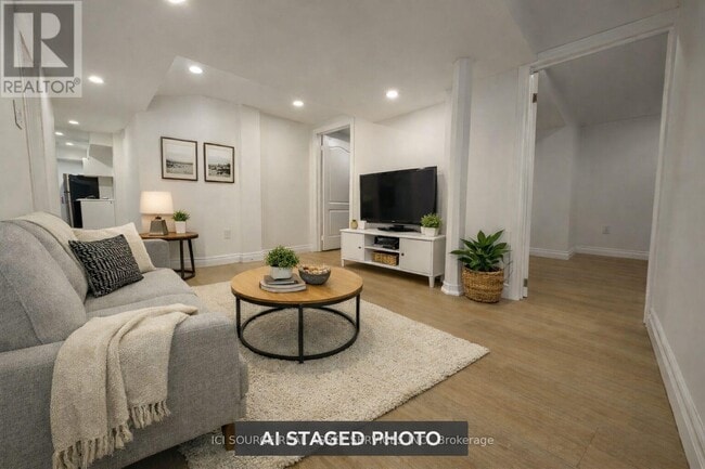 Building Photo - 31 Pietro Dr