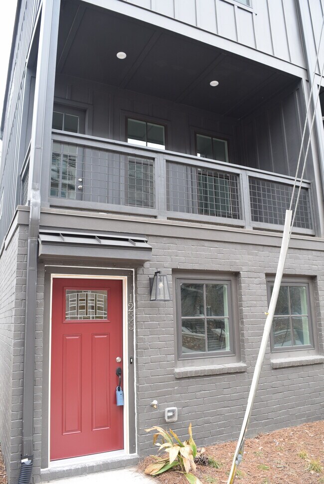 Foto del edificio - 1233 Cushenberry Ln
