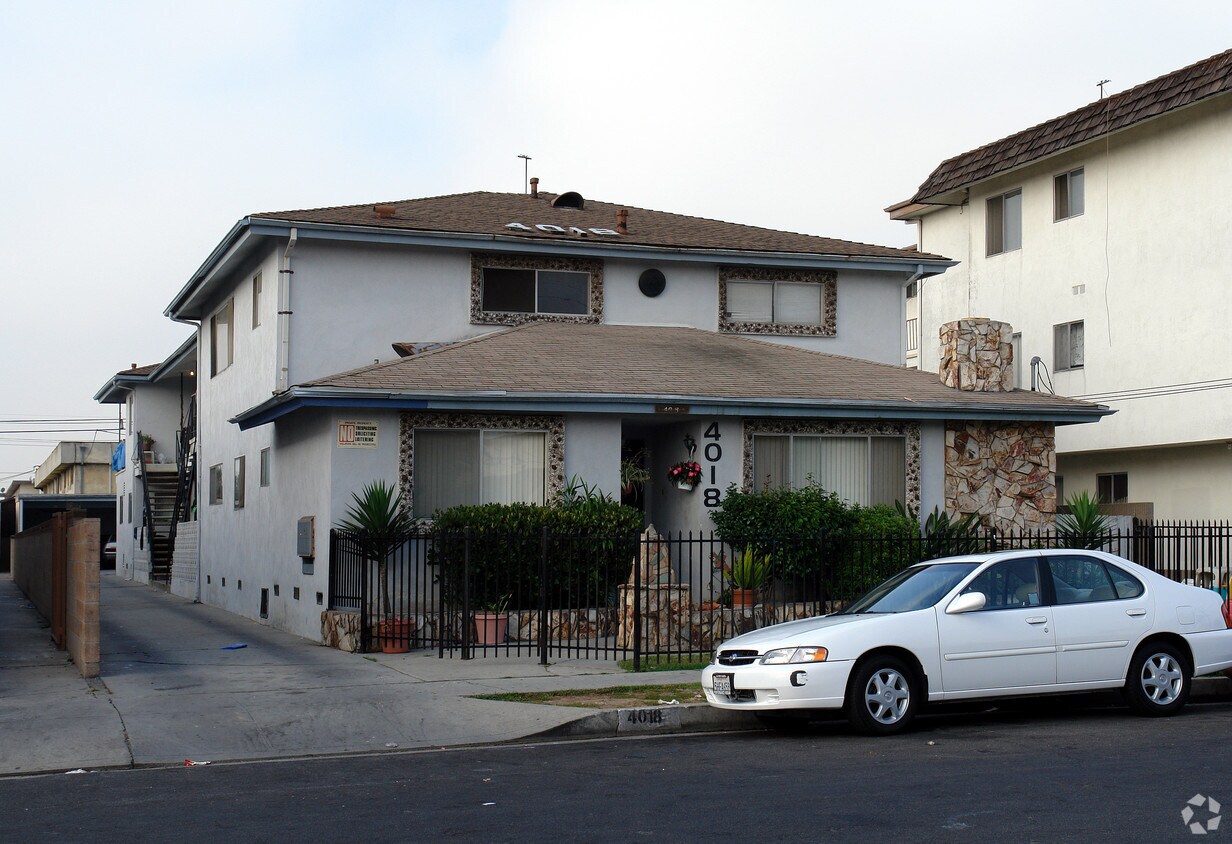 Building Photo - 4018 W 133rd St