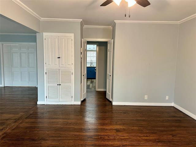 Foto del edificio - 211 Country Club Rd