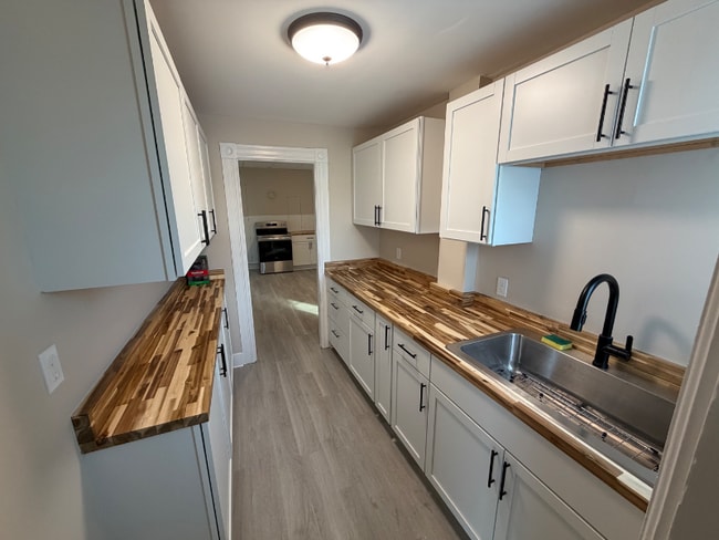 Building Photo - 505 Rimmon St