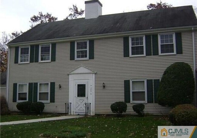 Building Photo - 309N Sharon Way