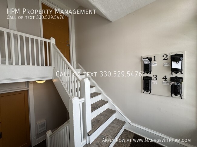 Foto del edificio - Two Bedroom Apartment for Rent!