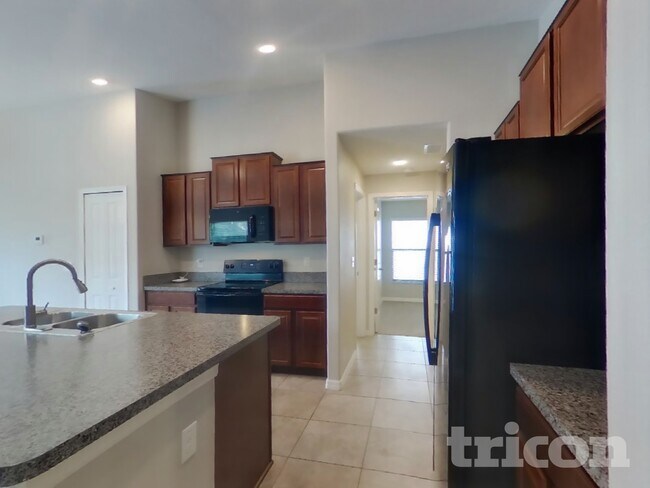 Building Photo - 10129 Carloway Hills Dr