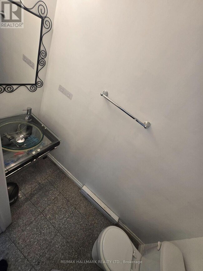 Building Photo - 39 John Cabot Way