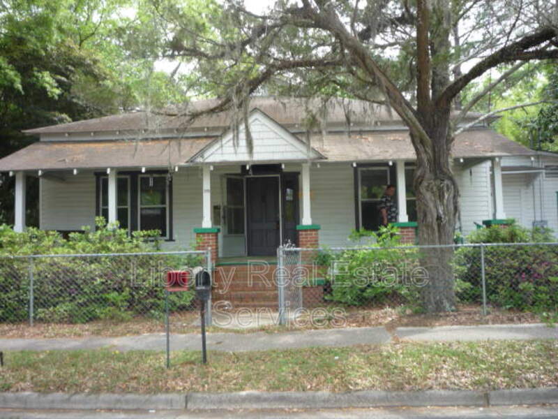 Primary Photo - 119 W Court St