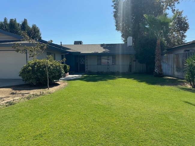 Building Photo - 4309 Starling Dr