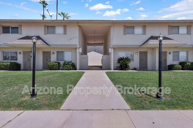 Foto del edificio - 3934 E Piccadilly Rd