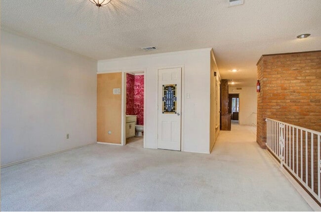2nd Floor Loft Space - 4610 Indiana Ave