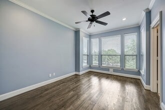 Building Photo - 6618 Wanita Pl