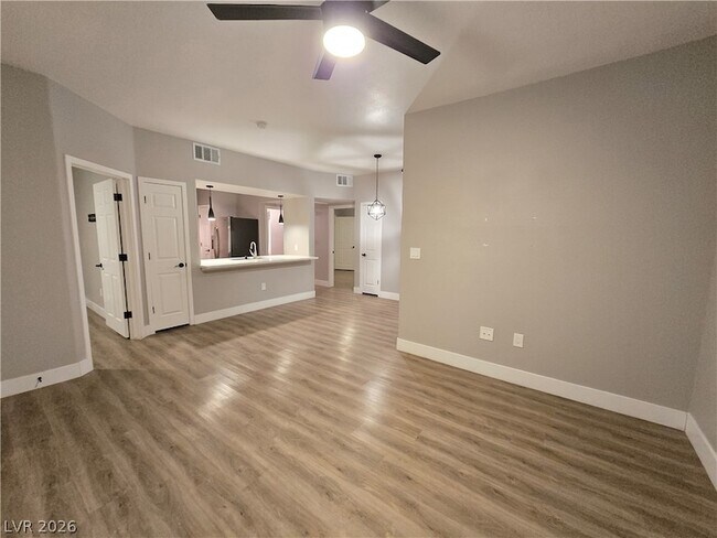 Foto del edificio - 7255 W Sunset Rd