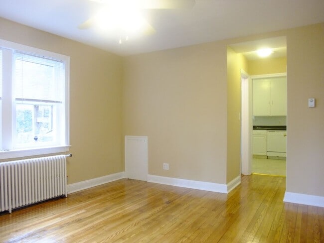 Photo - 8405 Greenwood Ave Apartment