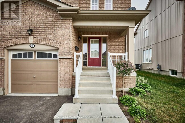 Building Photo - 10 Don Hadden Crescent