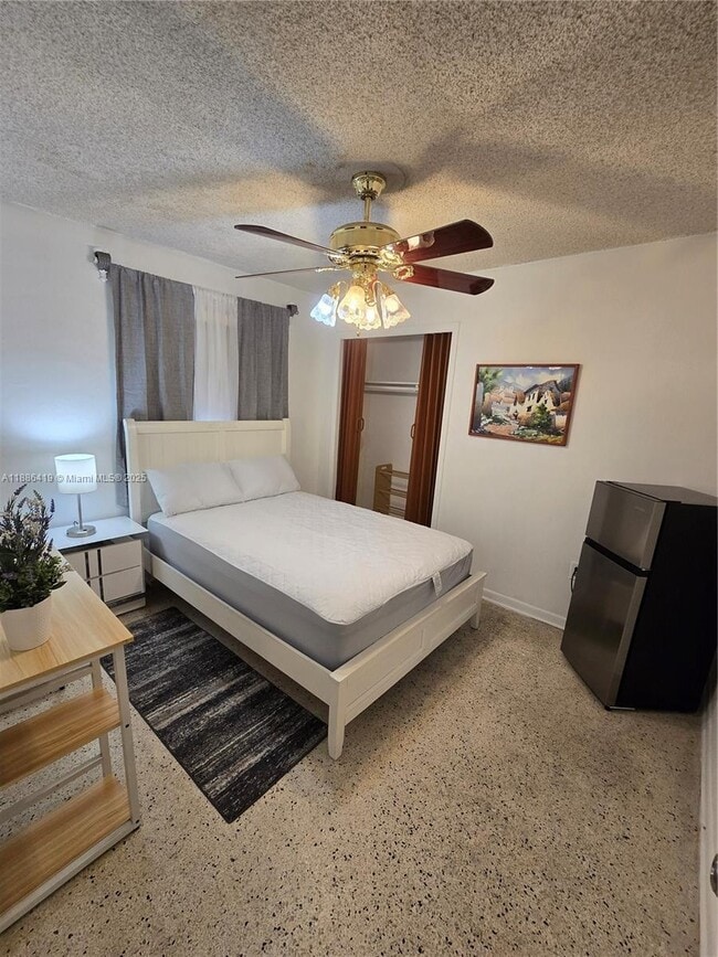Foto del edificio - 472 E 15th St