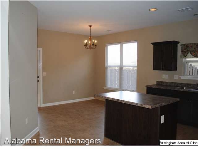 Building Photo - 3 br, 2 bath House - 1284 Sierra Court