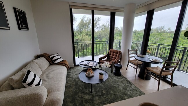 Foto del edificio - 2490 NE 182nd St