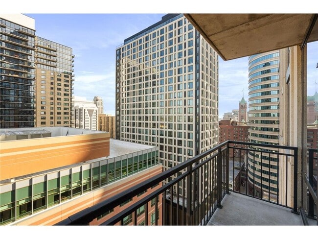 Foto del edificio - 497 S Marquette Ave