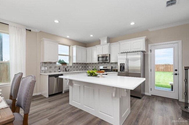 Building Photo - 14323 Mountain Ridge Ln