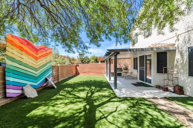 Foto del edificio - 9921 Canyon Peak Dr