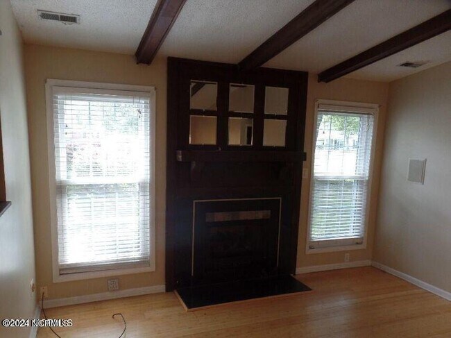 Foto del edificio - 502 W Hilltop Ct