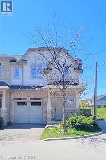 Photo principale - 8 Lakelawn Rd