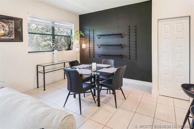 Foto del edificio - 10473 NW 82nd St