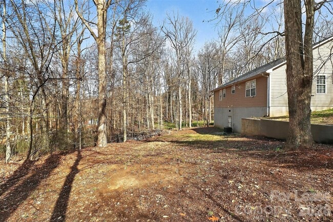 Building Photo - 6238 King George Dr