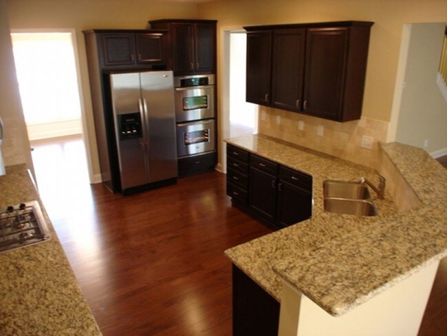 Foto del edificio - 1485 Waverly Glen Dr