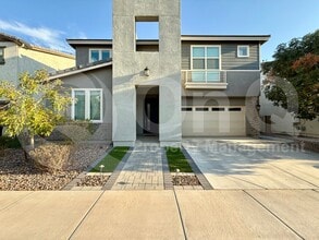 Building Photo - 261 E Wisteria Dr